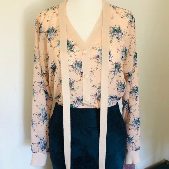 Floral Ensemble - Picture 2 of 7